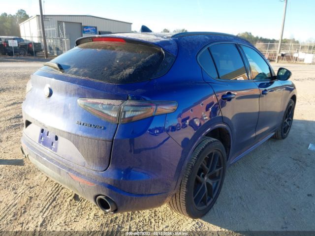 Alfa Romeo Stelvio | 3