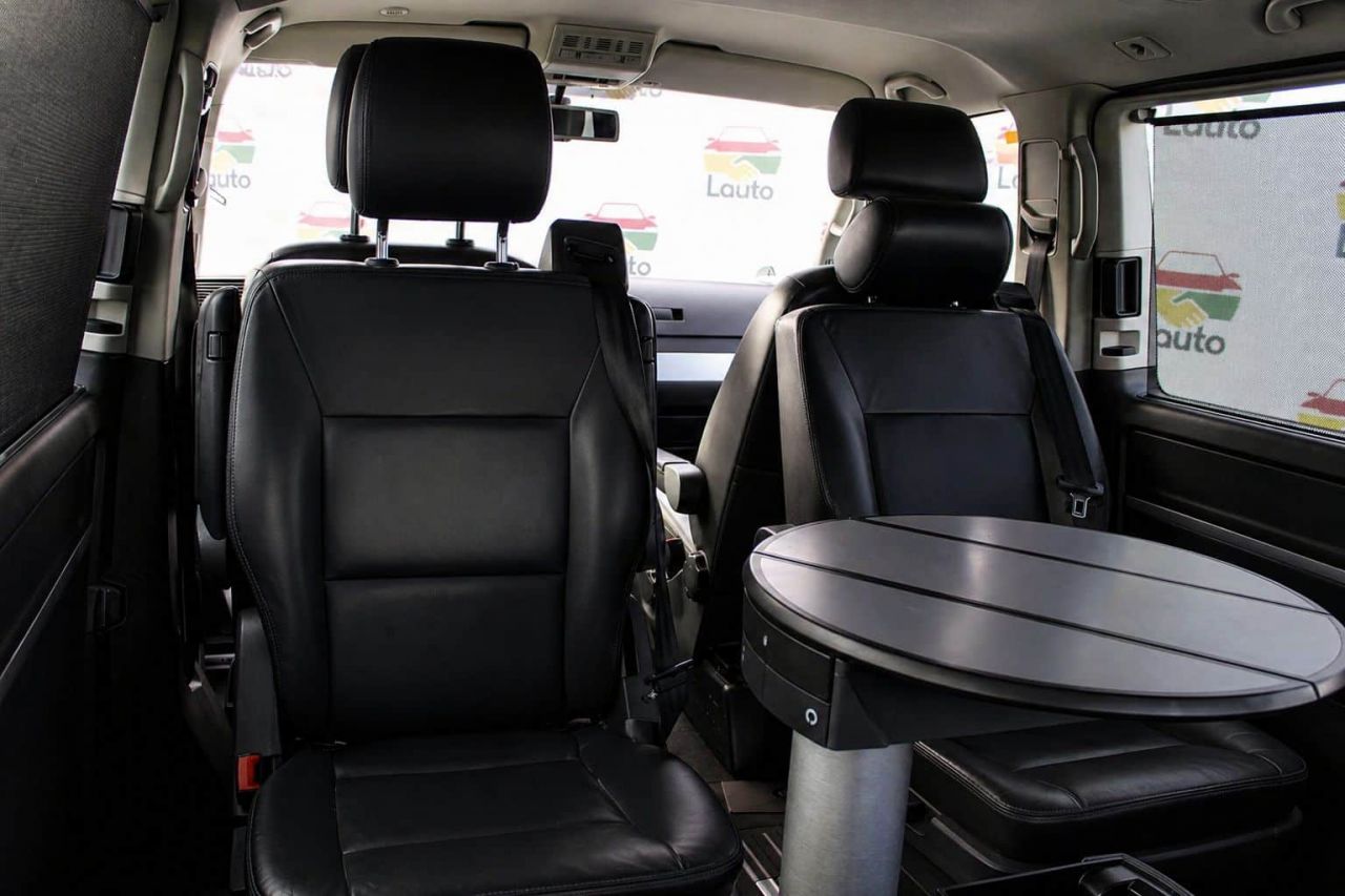 Volkswagen Multivan | 7