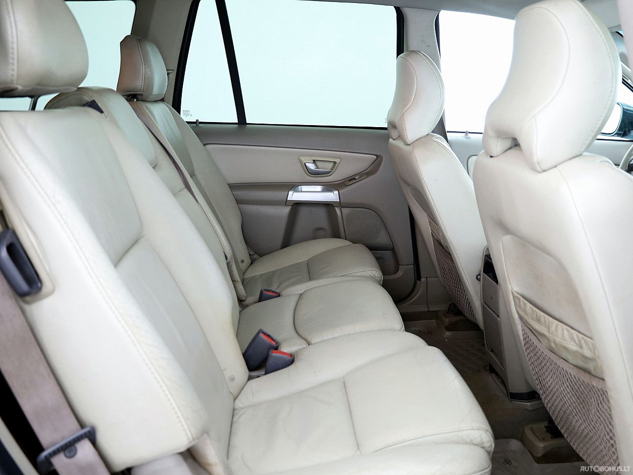 Volvo XC90 | 6