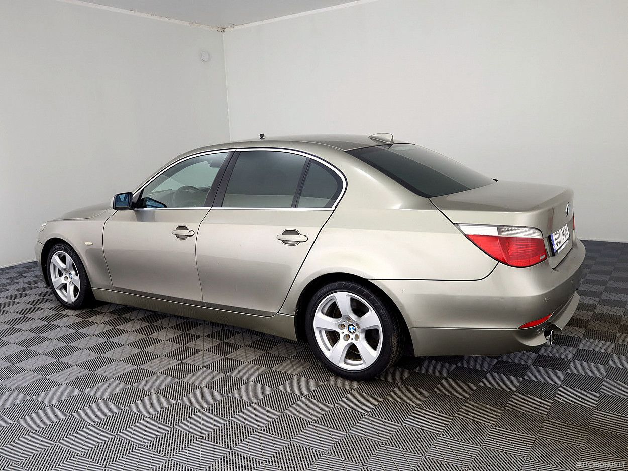 BMW 520 | 3