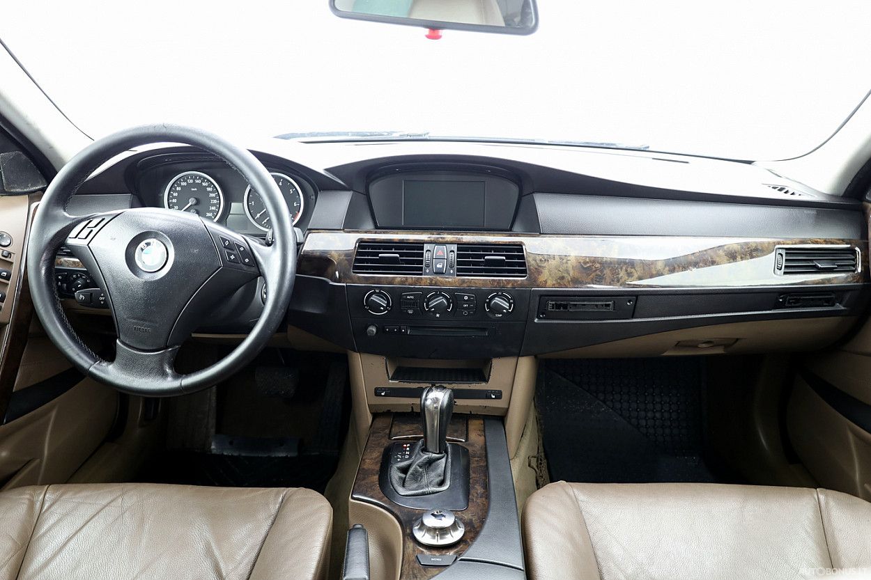 BMW 520 | 4