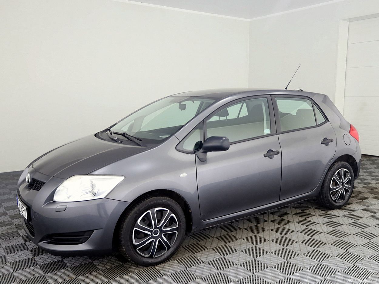 Toyota Auris | 1