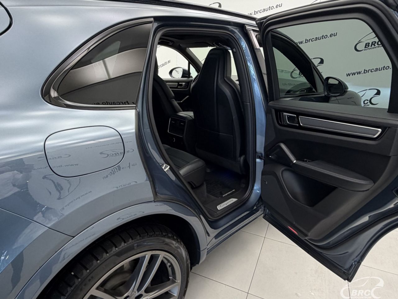 Porsche Cayenne | 12