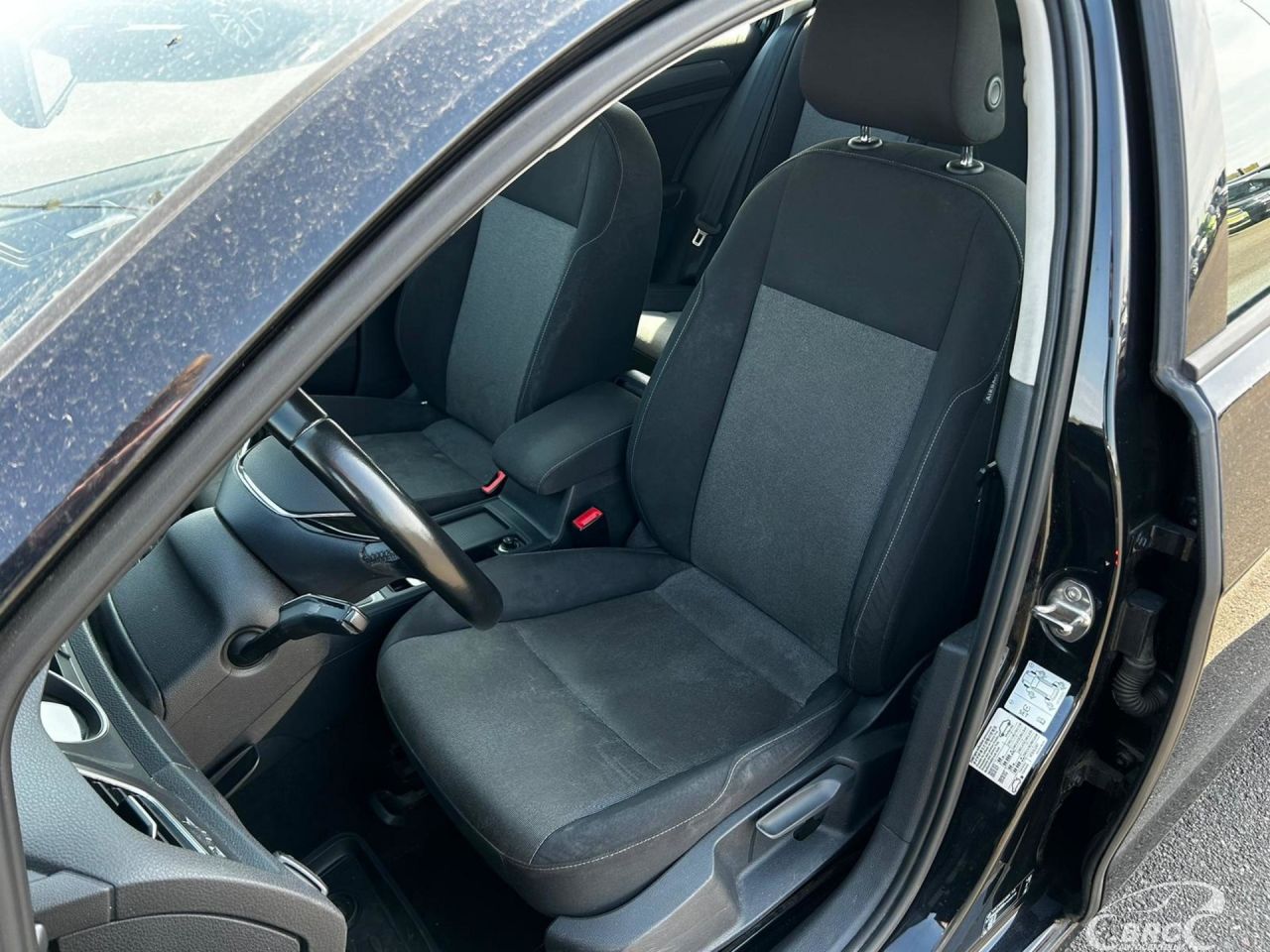 Volkswagen Golf | 6