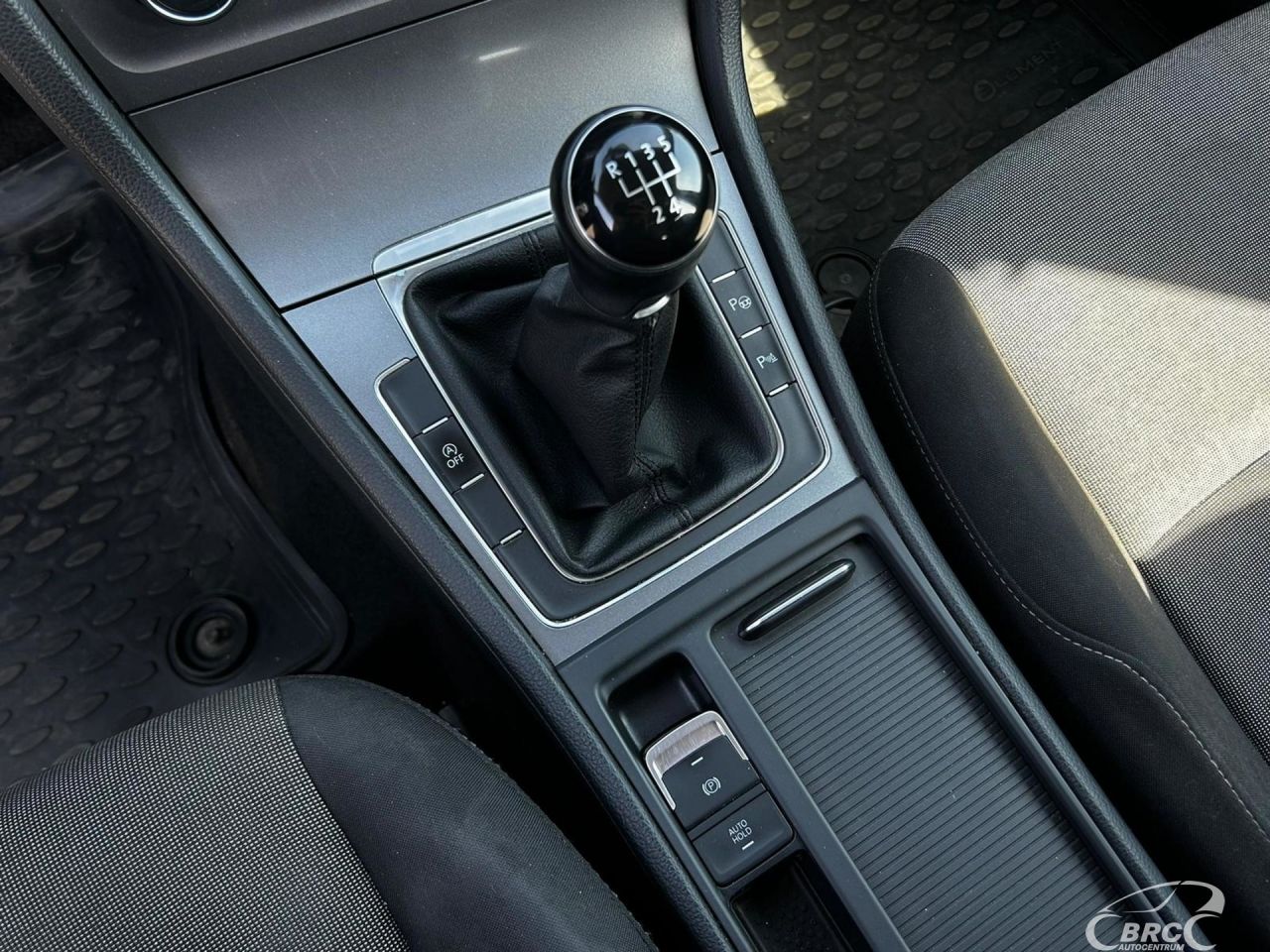 Volkswagen Golf | 15