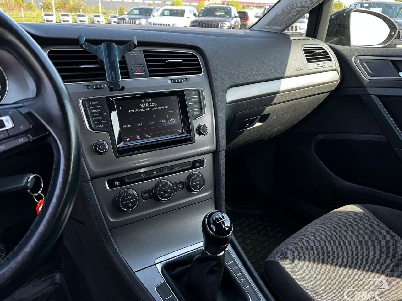 Volkswagen Golf | 12