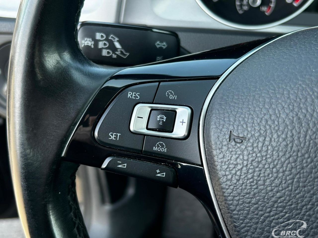 Volkswagen Golf | 9