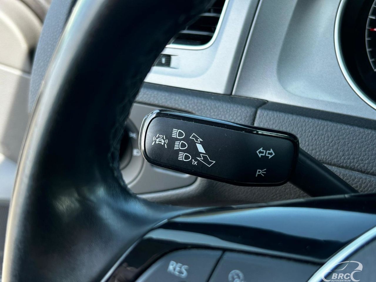 Volkswagen Golf | 14