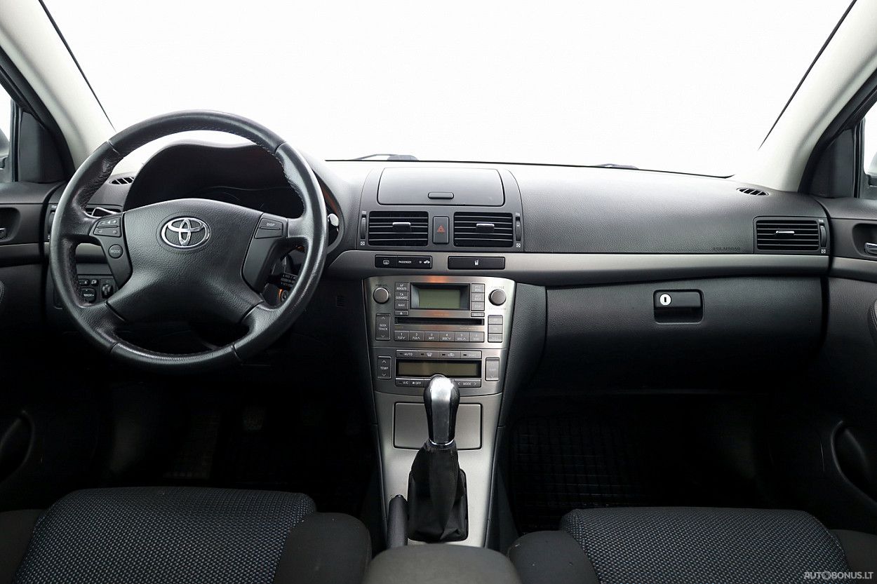 Toyota Avensis | 4