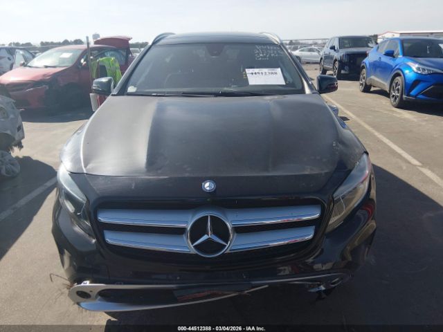 Mercedes-Benz GLA250 | 11