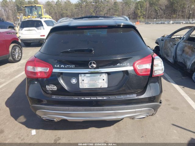 Mercedes-Benz GLA250 | 15