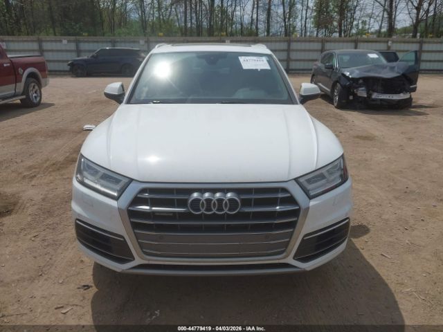 Audi Q5 | 11