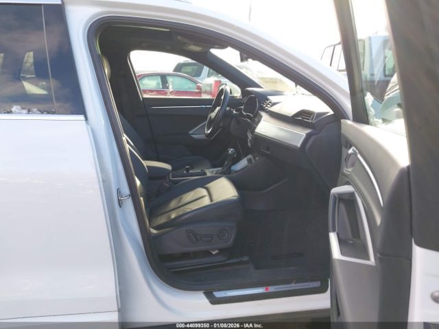 Audi Q3 | 4