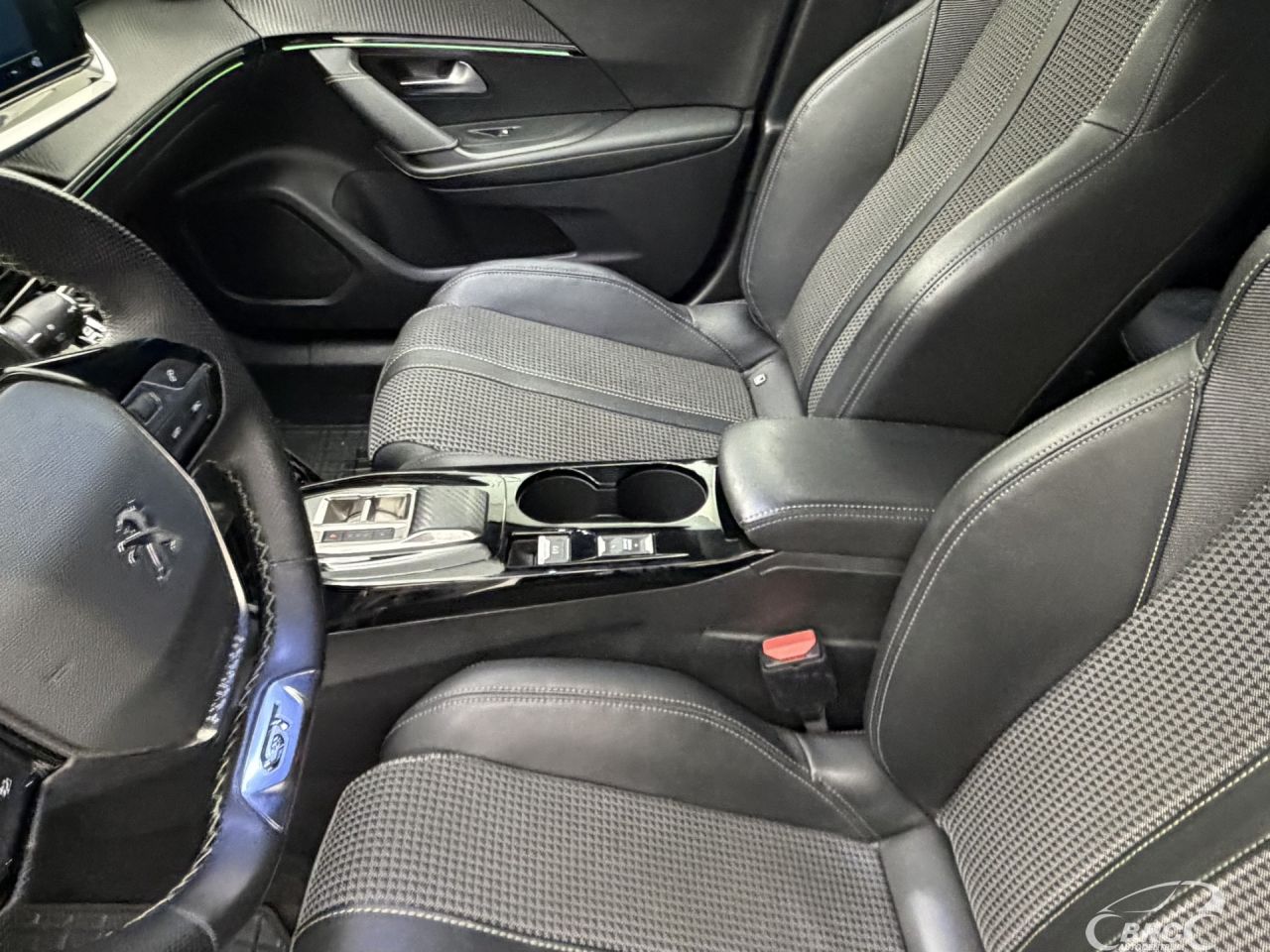 Peugeot 2008 | 23