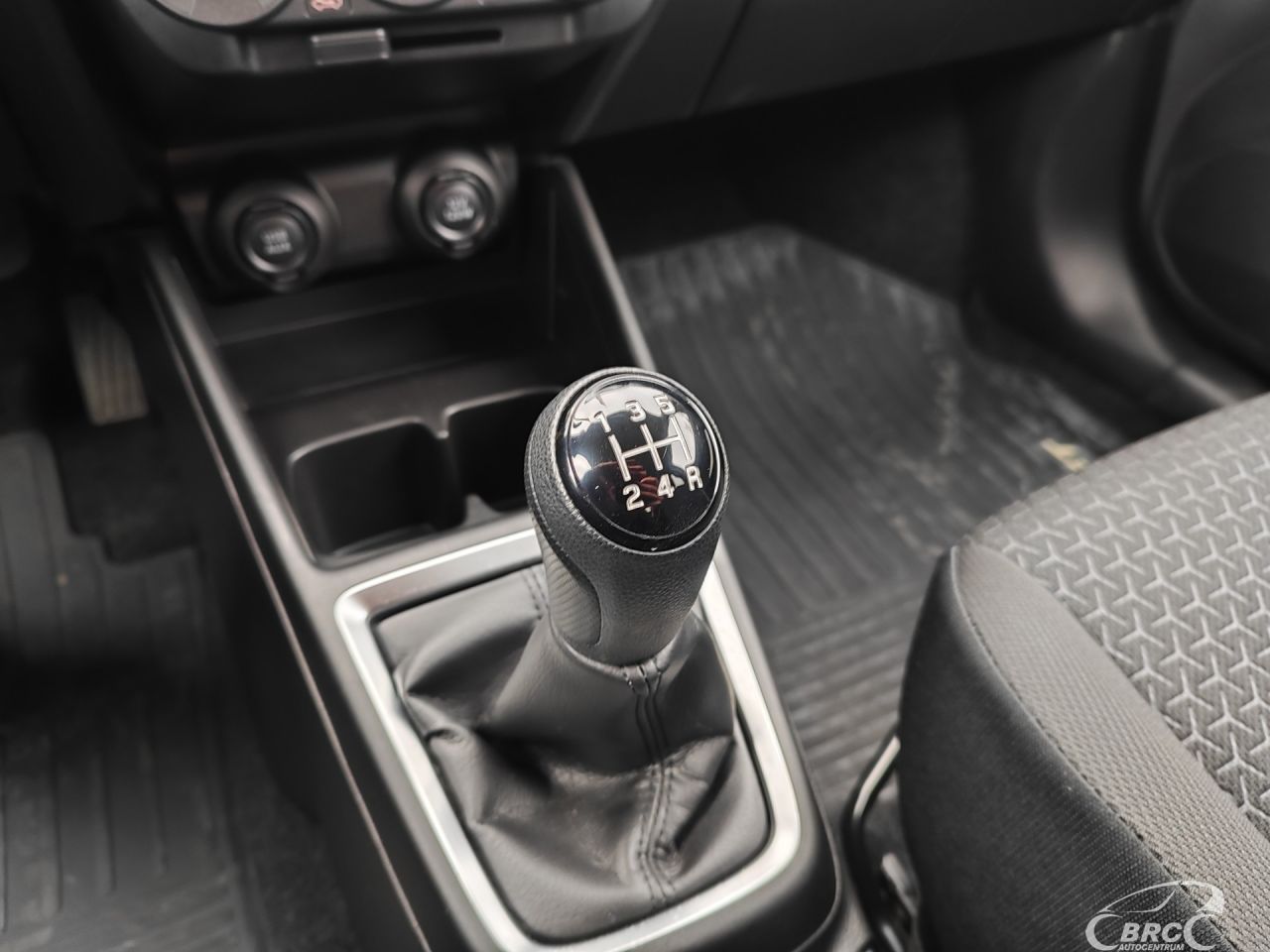 Suzuki Swift | 25
