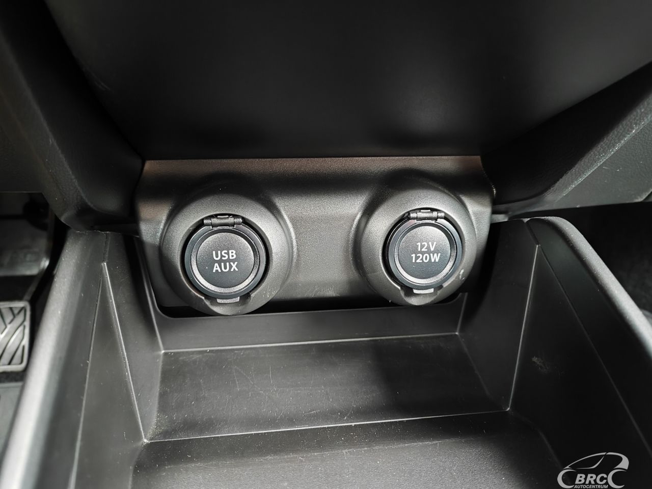 Suzuki Swift | 26