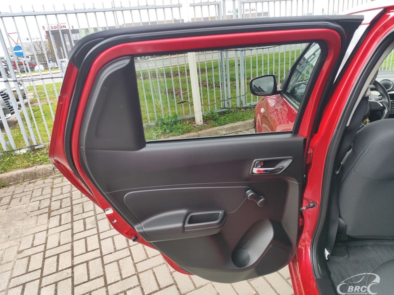 Suzuki Swift | 12
