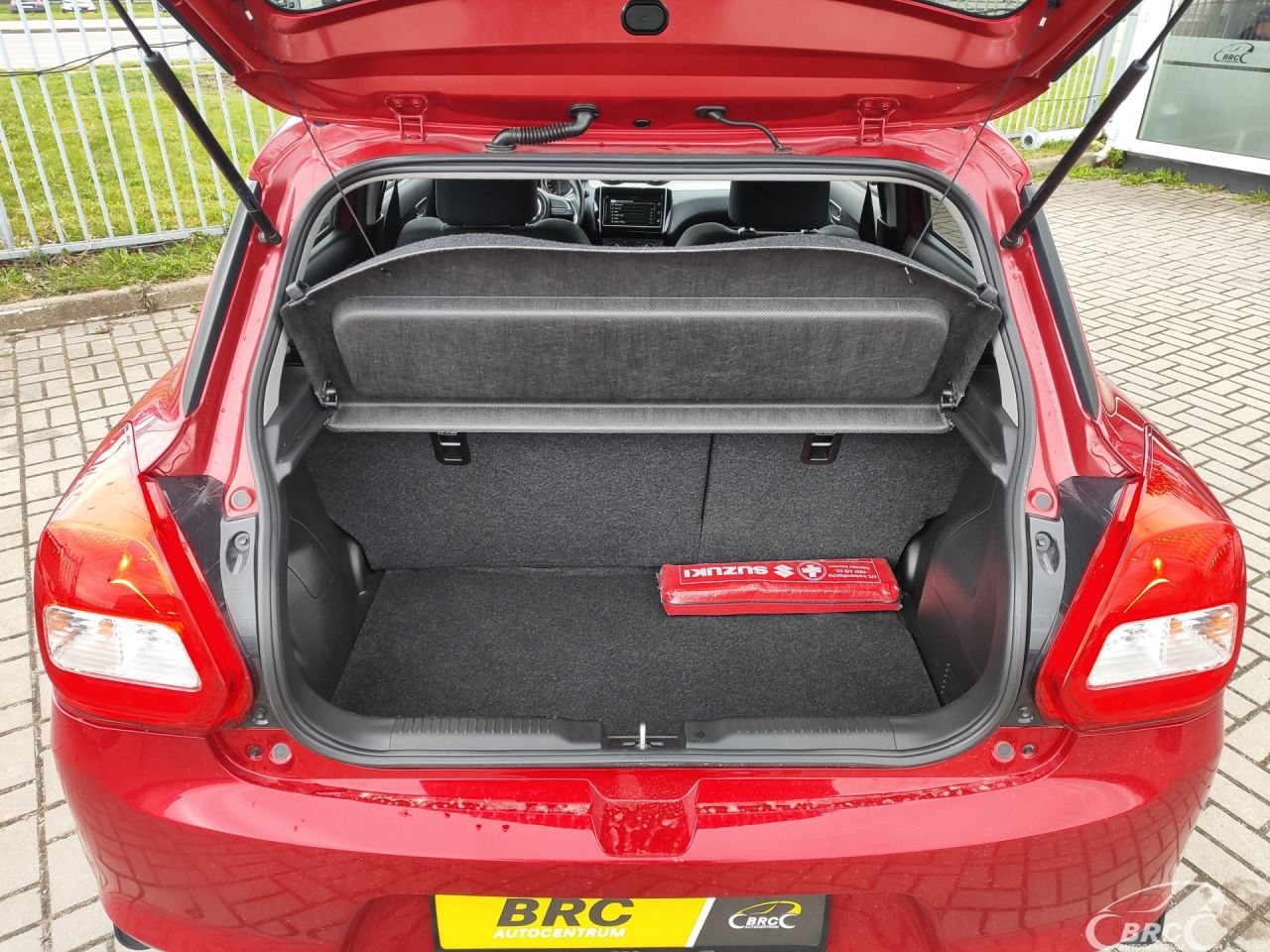 Suzuki Swift | 11