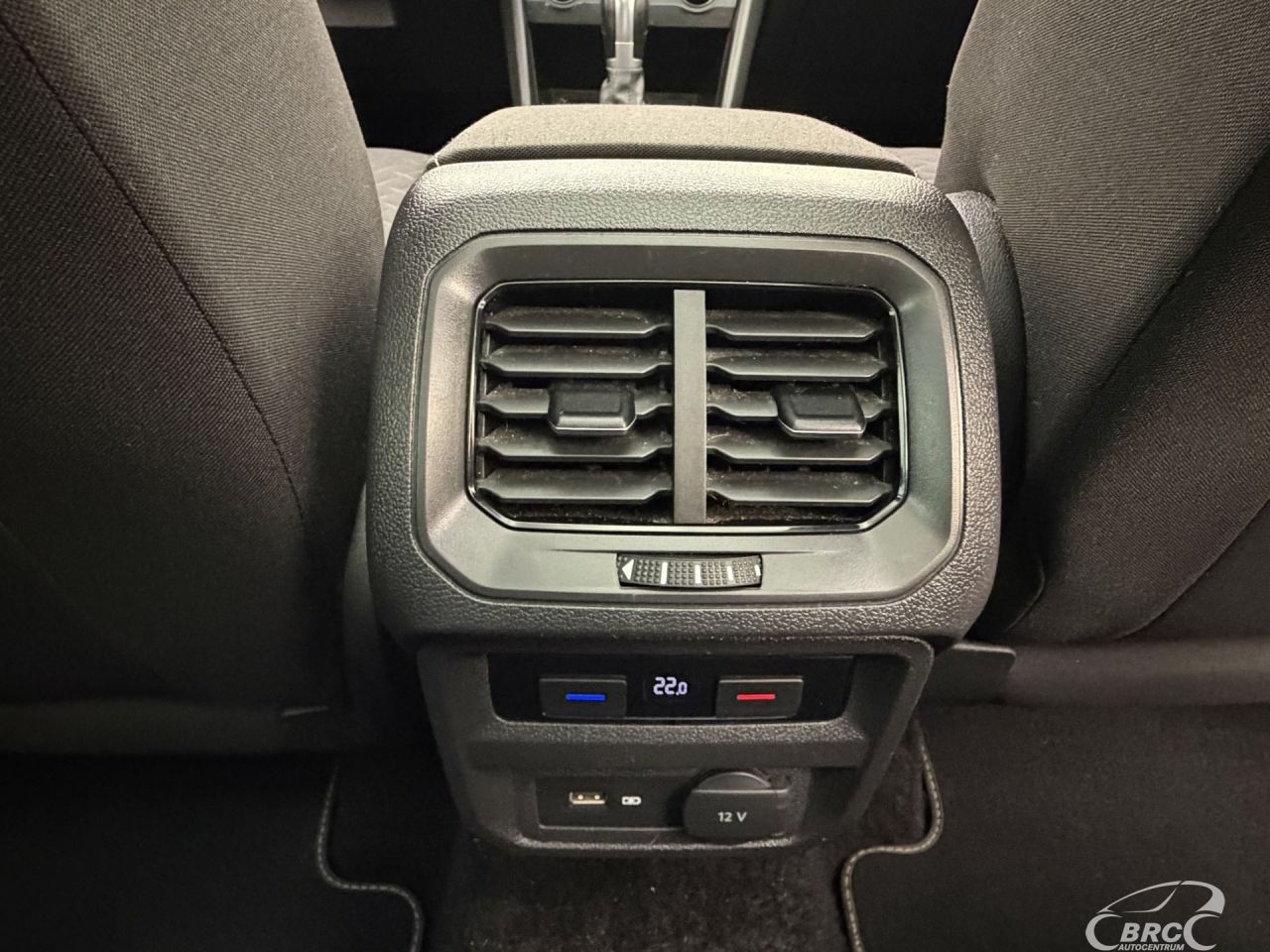 Volkswagen Tiguan | 12