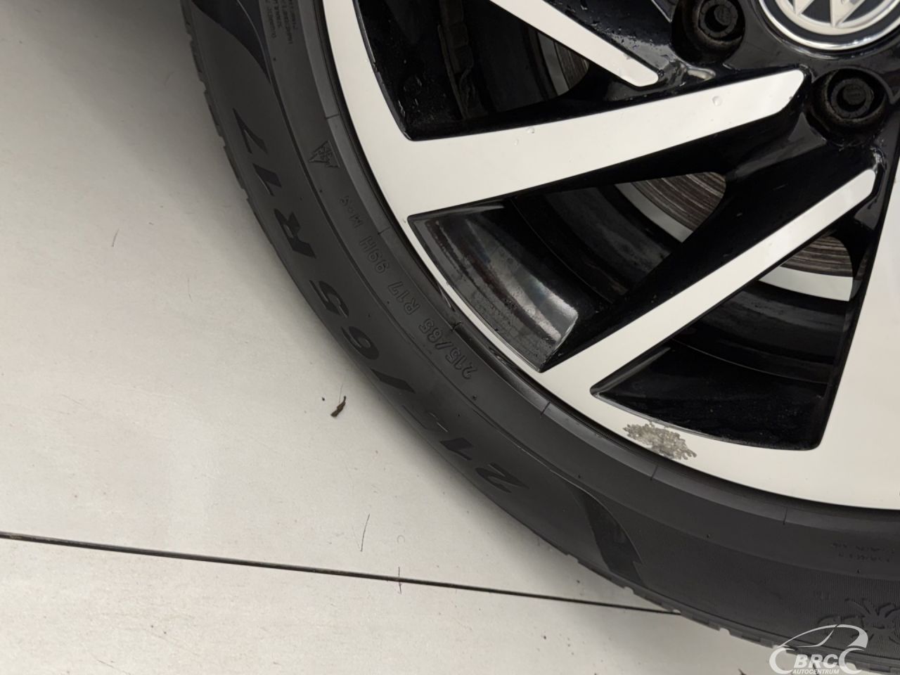 Volkswagen Tiguan | 42