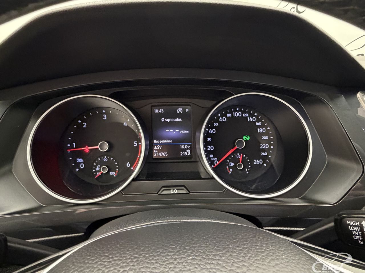Volkswagen Tiguan | 32