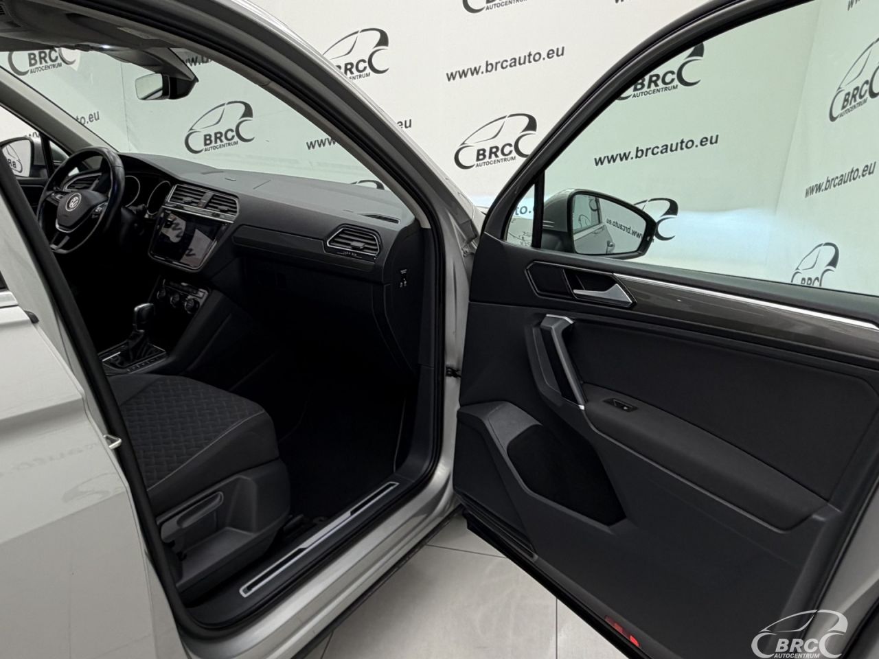 Volkswagen Tiguan | 7