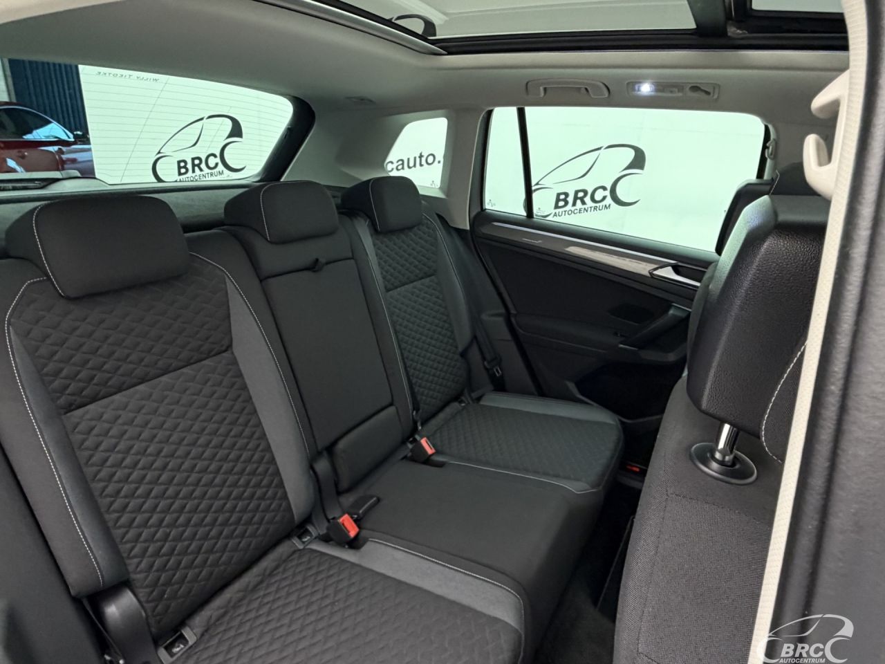 Volkswagen Tiguan | 10