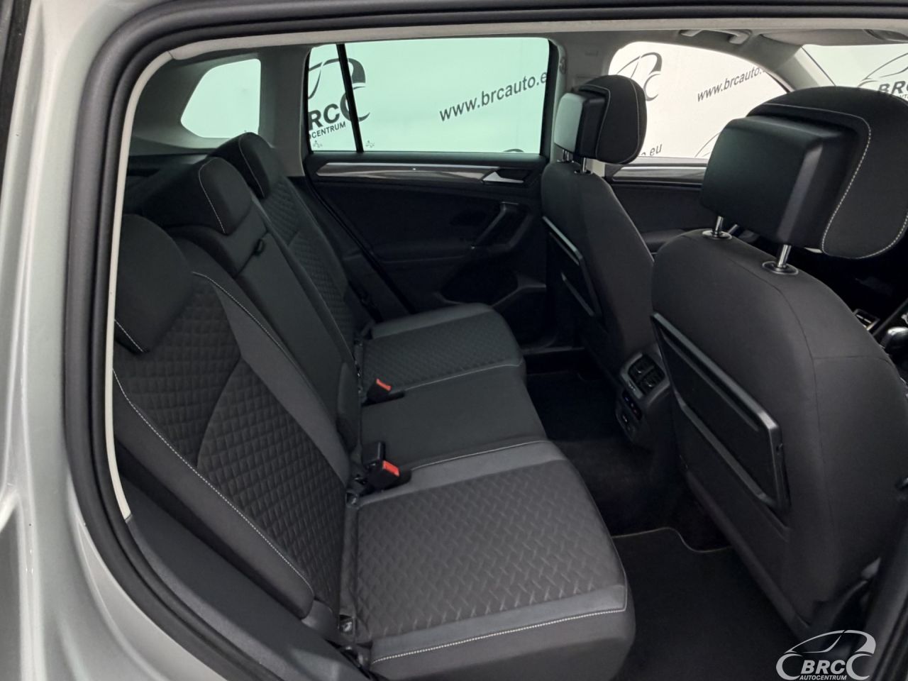 Volkswagen Tiguan | 9
