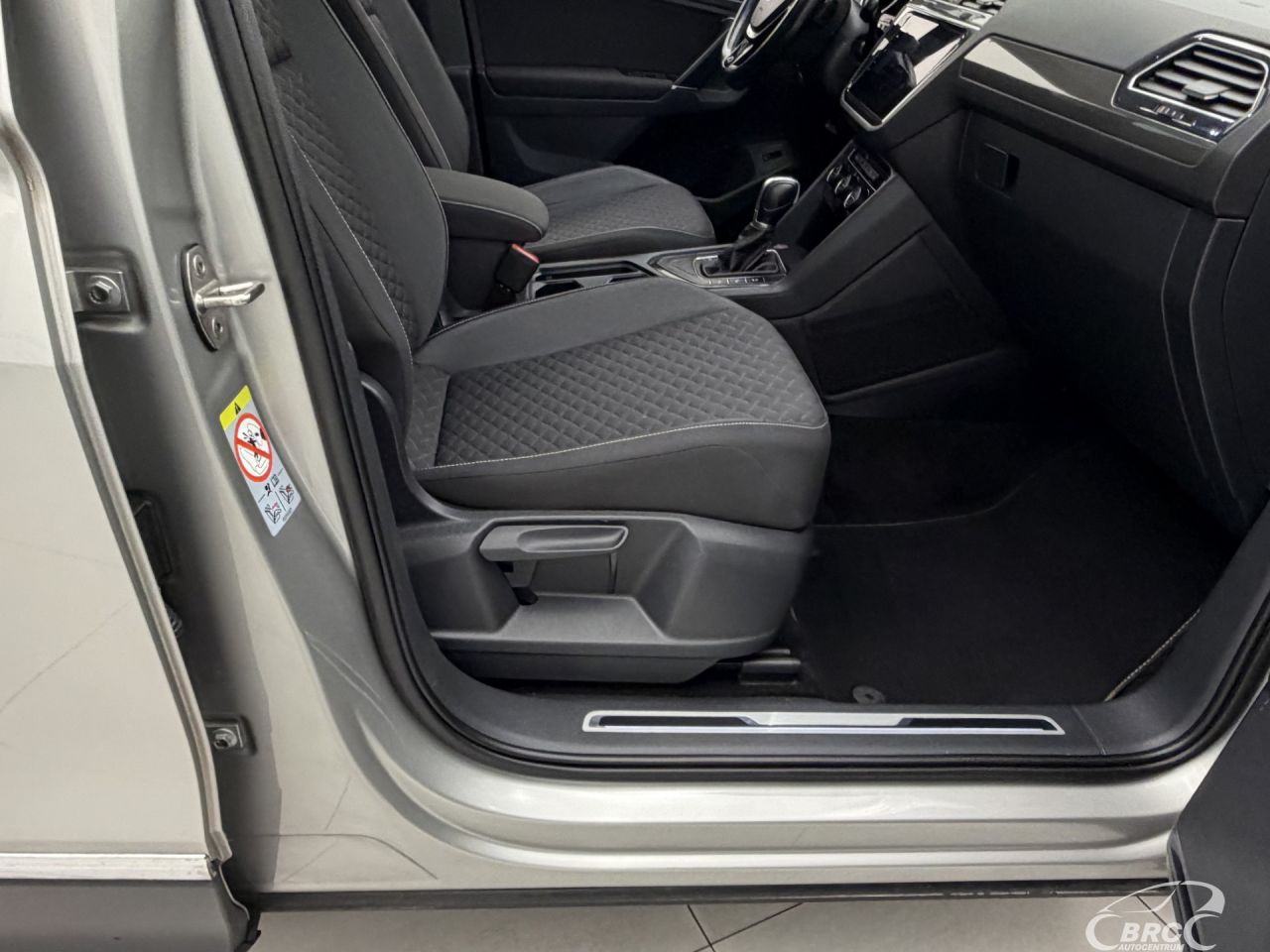 Volkswagen Tiguan | 5