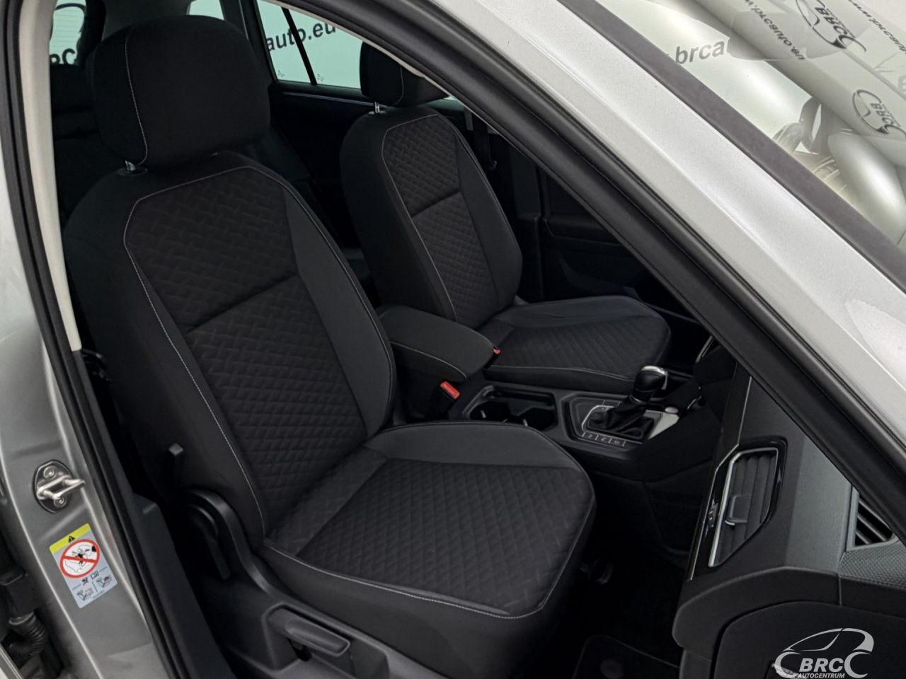 Volkswagen Tiguan | 6
