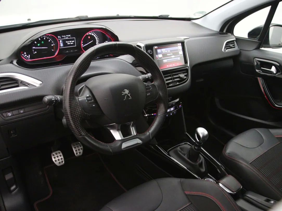 Peugeot 2008 | 15