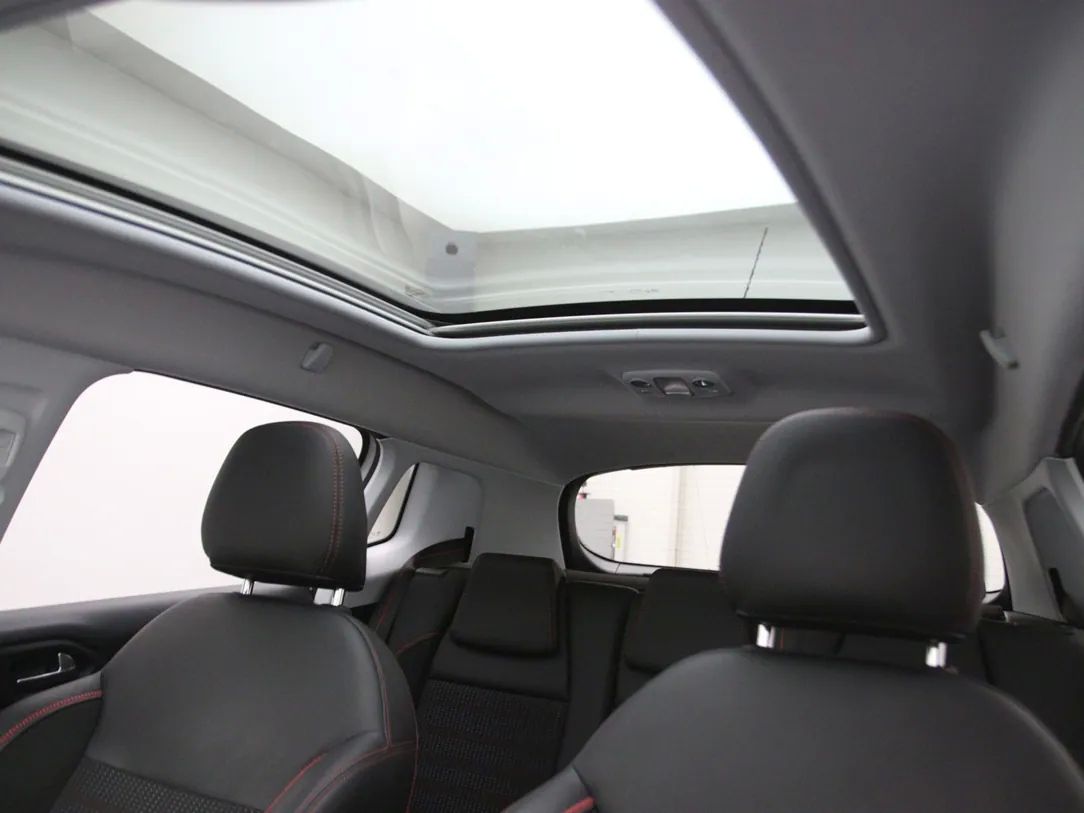 Peugeot 2008 | 36