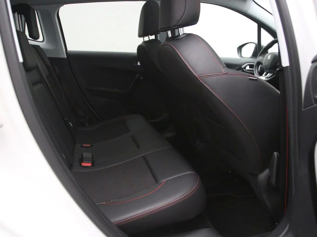 Peugeot 2008 | 14
