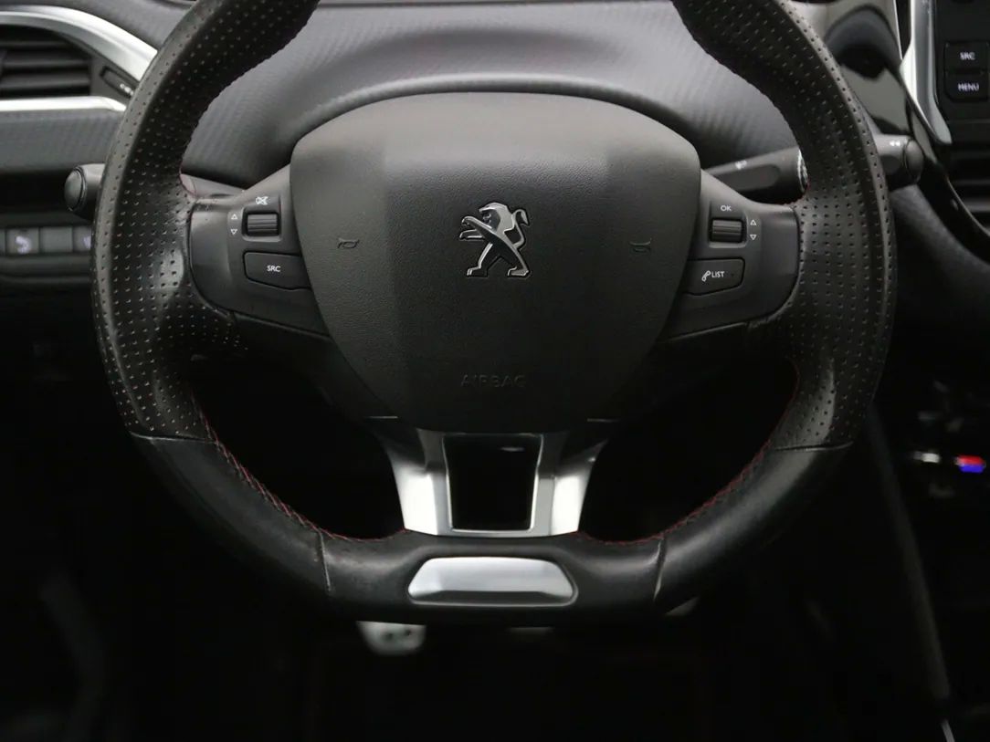 Peugeot 2008 | 17