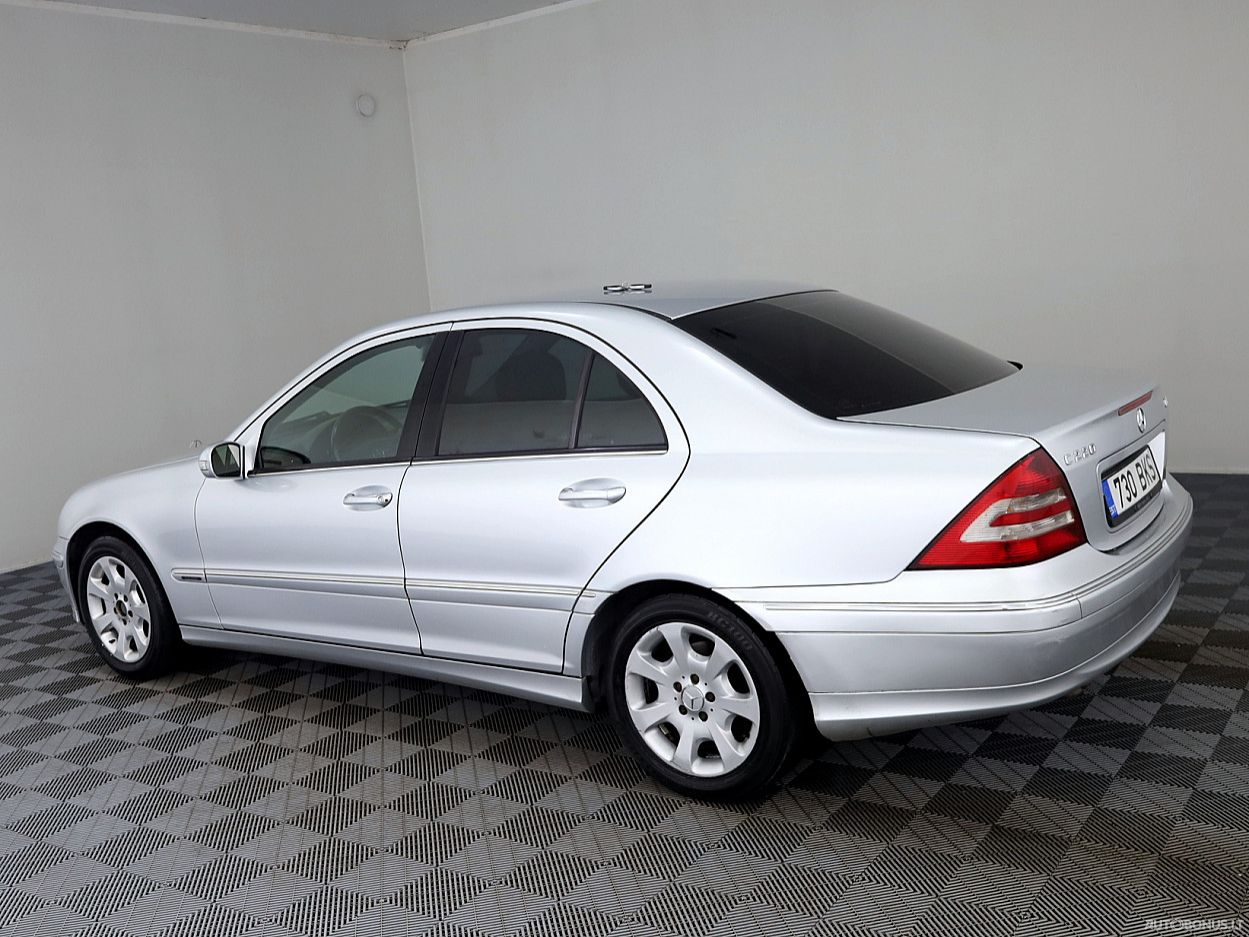 Mercedes-Benz C220 | 3