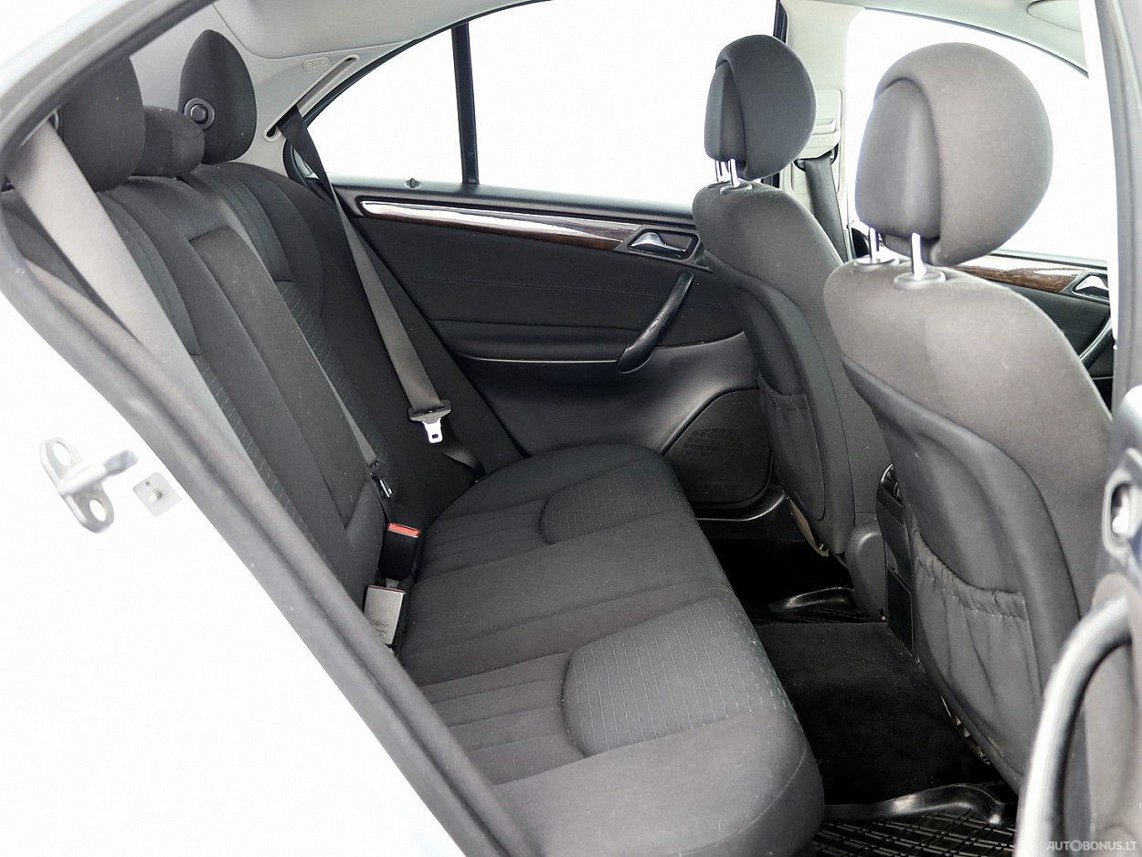 Mercedes-Benz C220 | 6