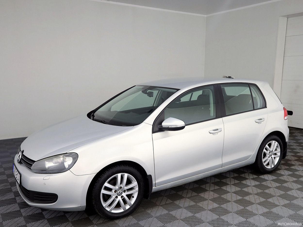 Volkswagen Golf | 1