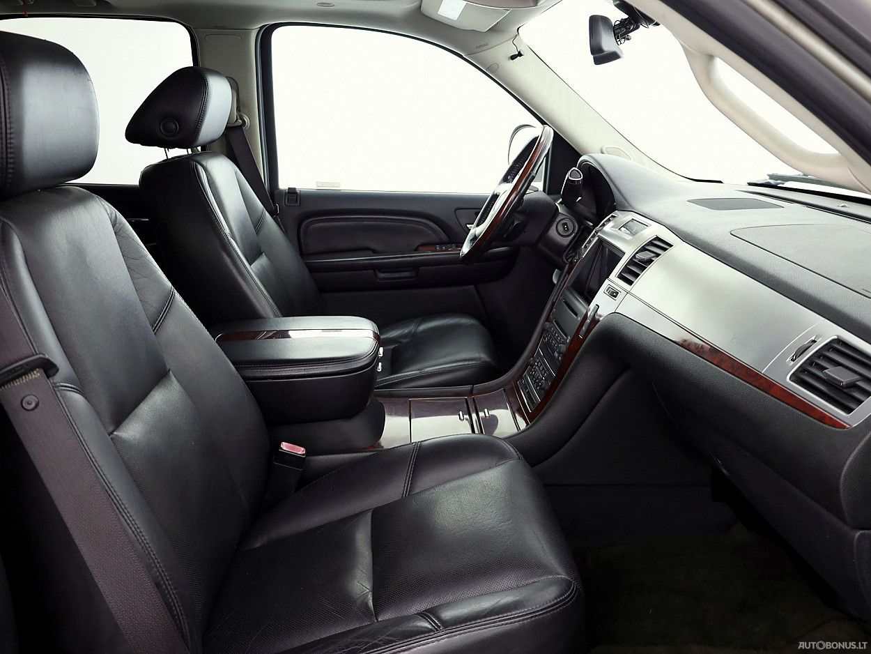 Cadillac Escalade | 5