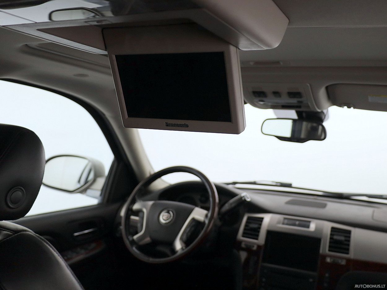 Cadillac Escalade | 7