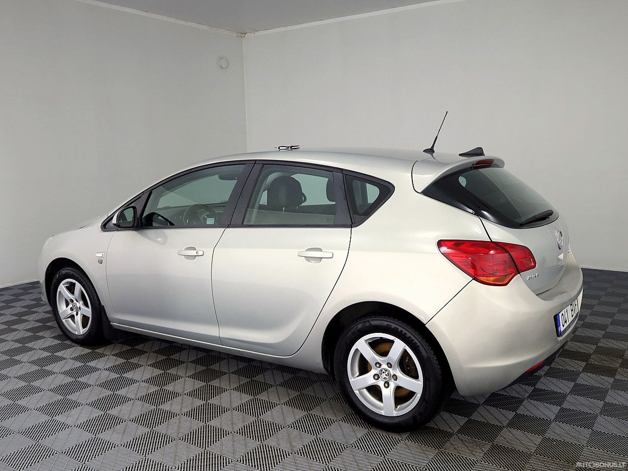 Opel Astra | 3