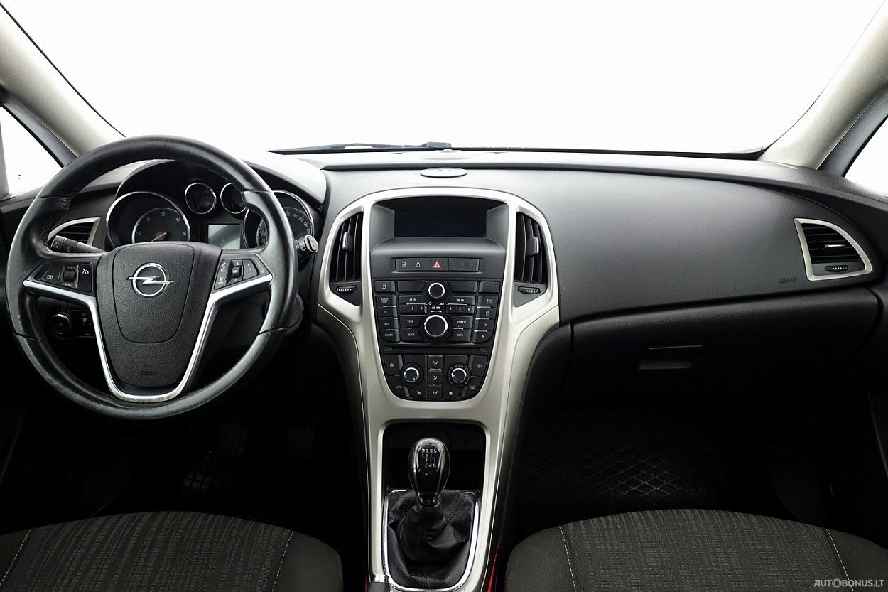 Opel Astra | 4
