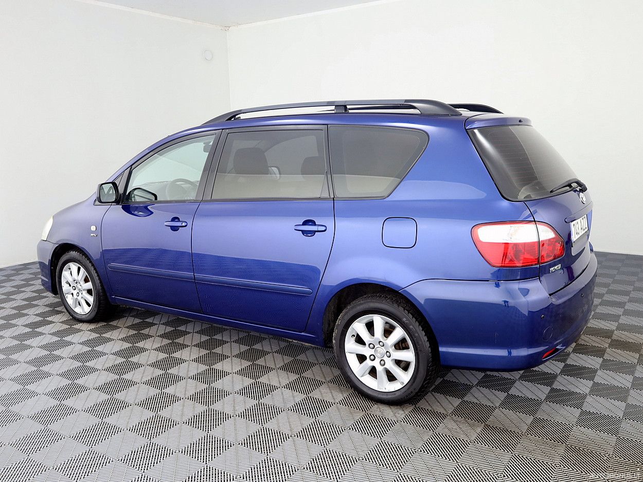 Toyota Avensis | 3