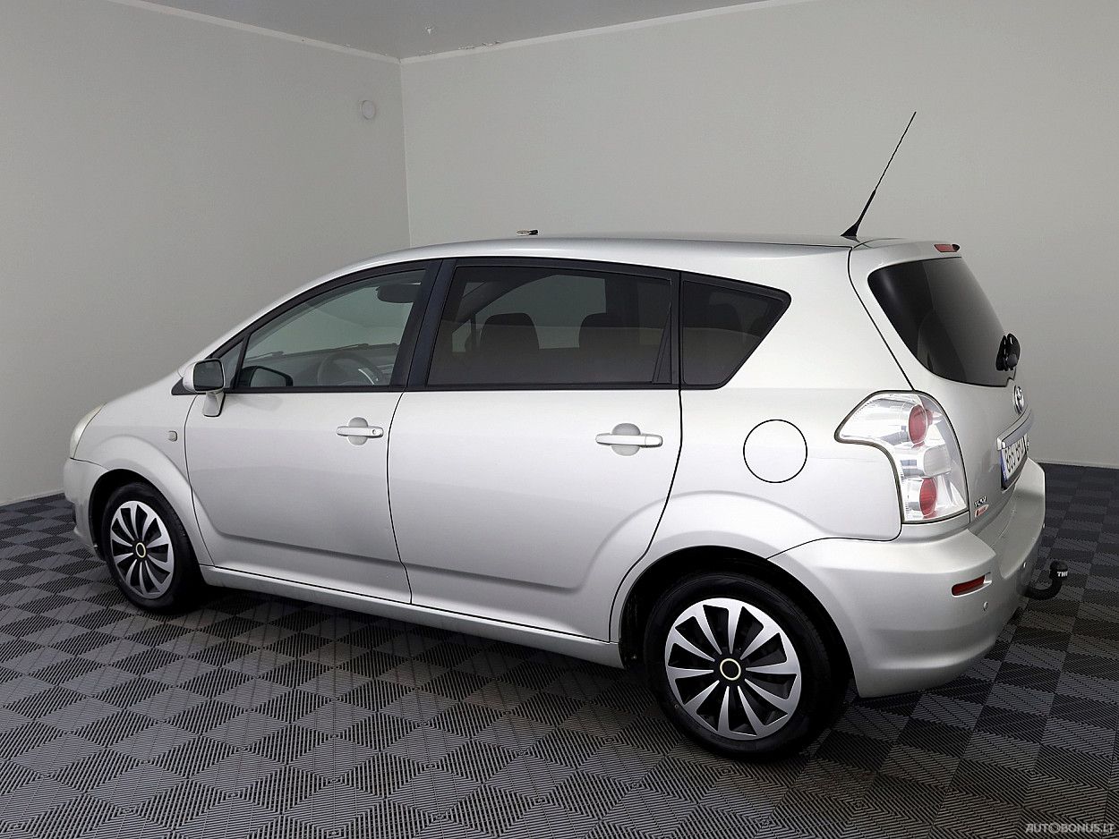 Toyota Corolla | 3