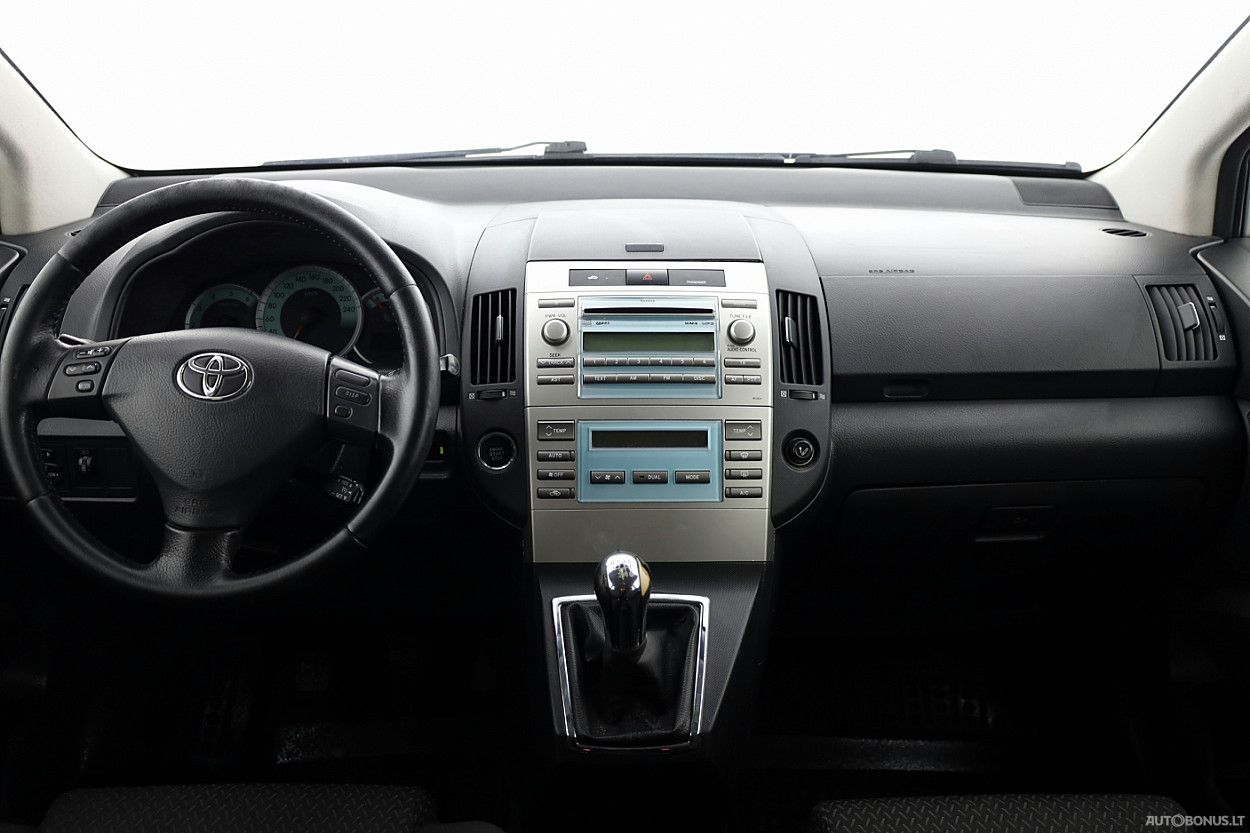 Toyota Corolla | 4