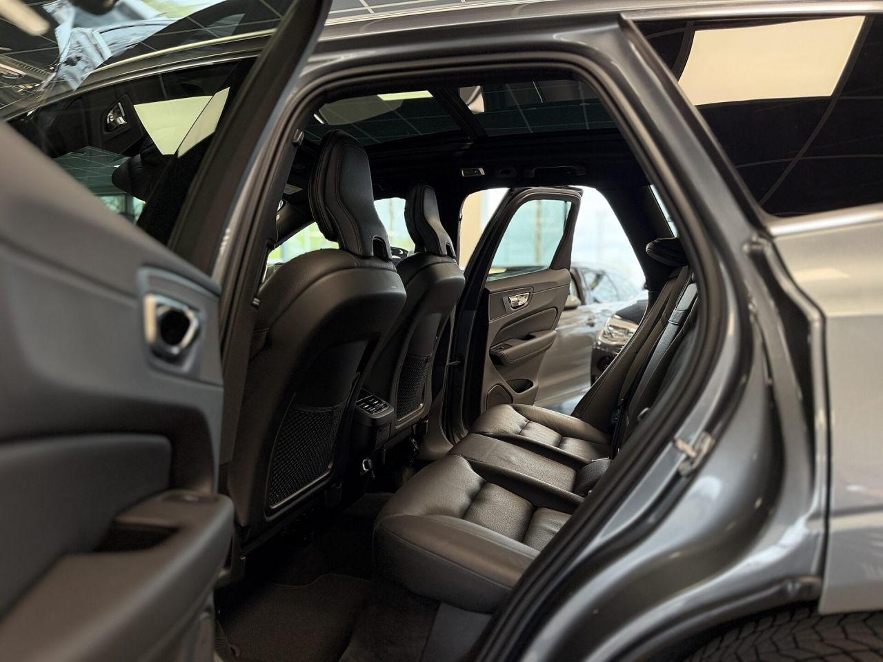 Volvo XC60 | 9