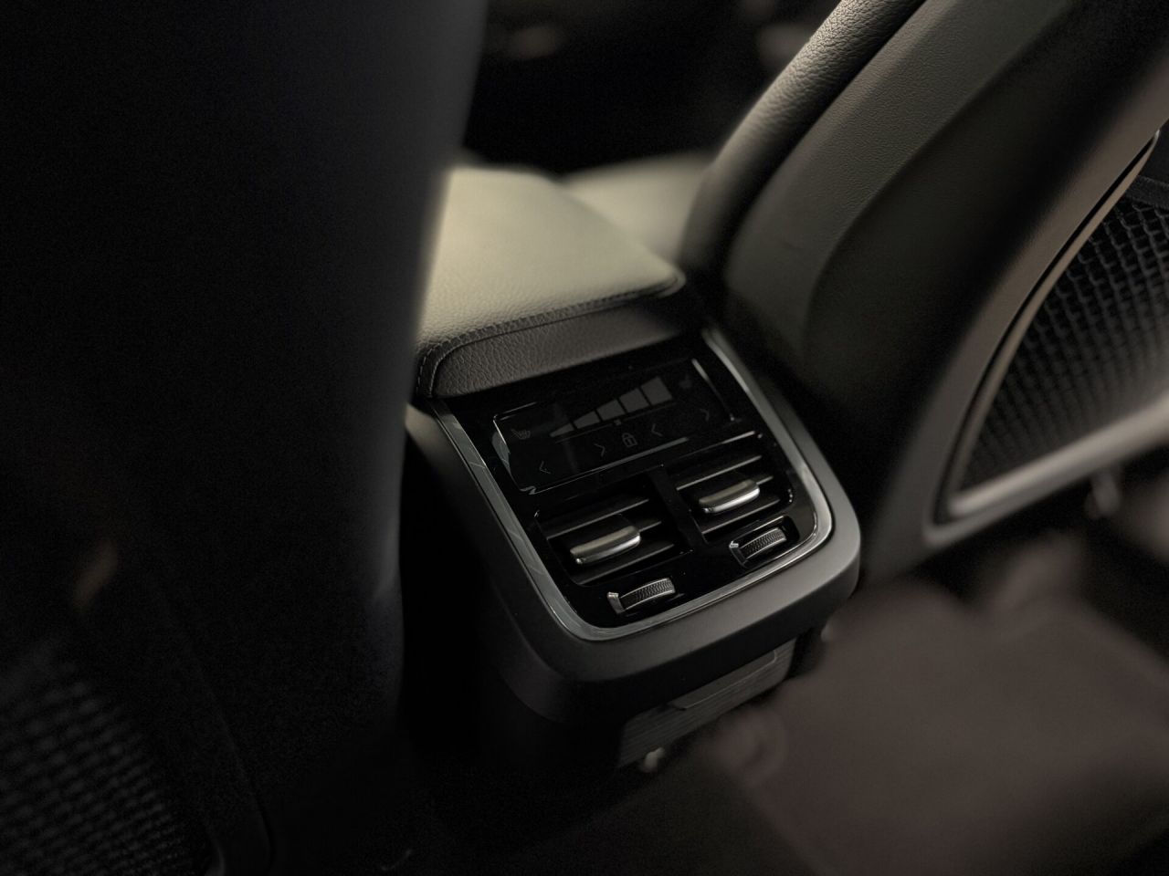 Volvo XC60 | 10