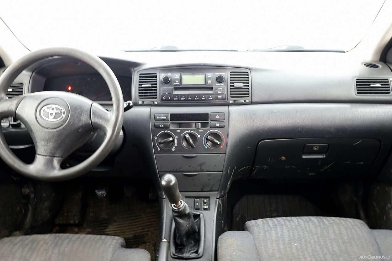 Toyota Corolla | 4
