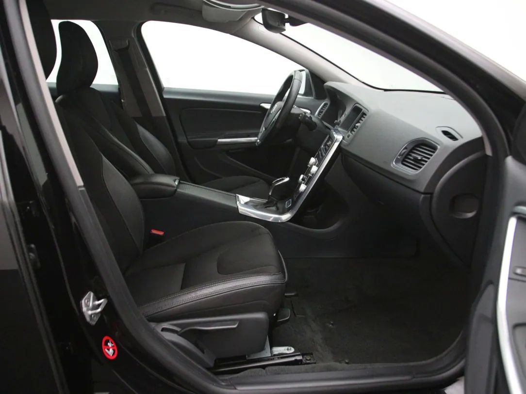 Volvo V60 | 13