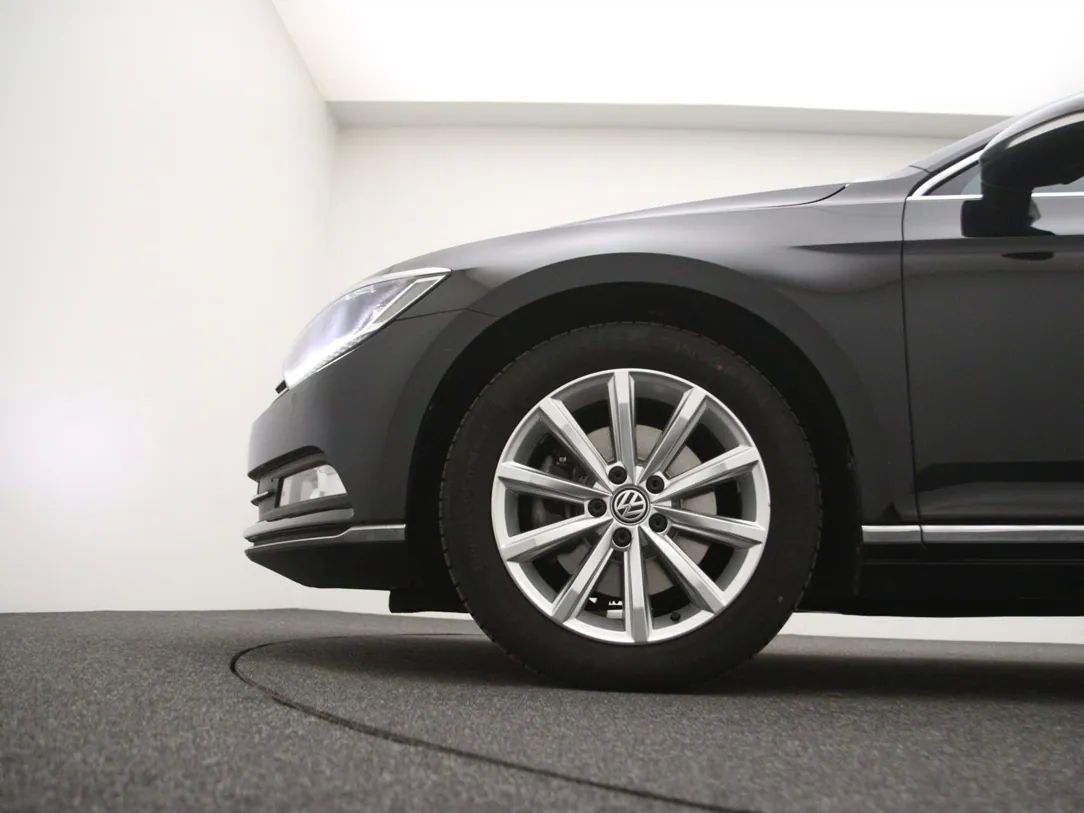 Volkswagen Passat | 27