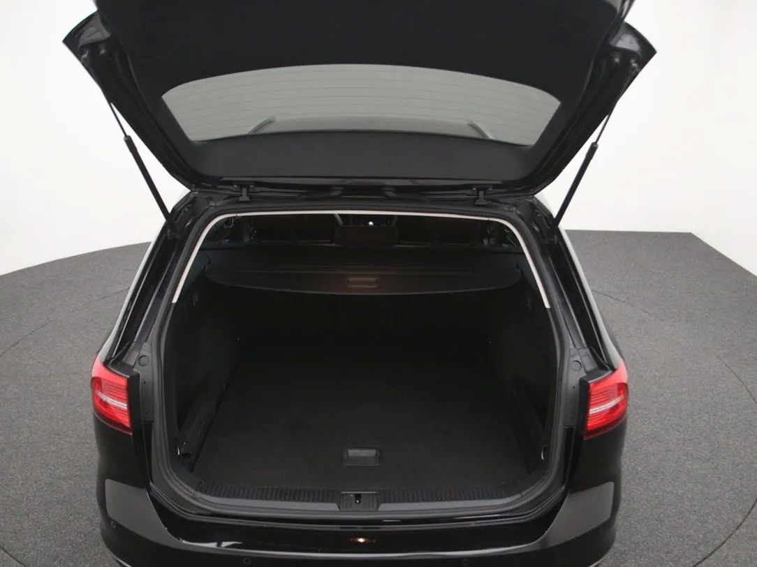 Volkswagen Passat | 34
